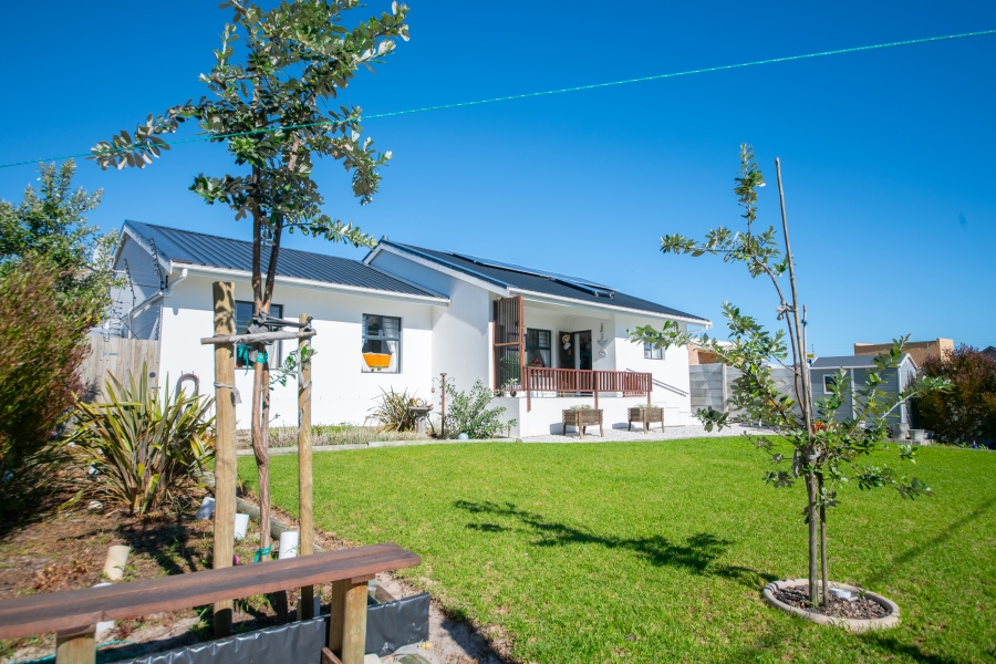 2 Bedroom Property for Sale in Pringle Bay Western Cape